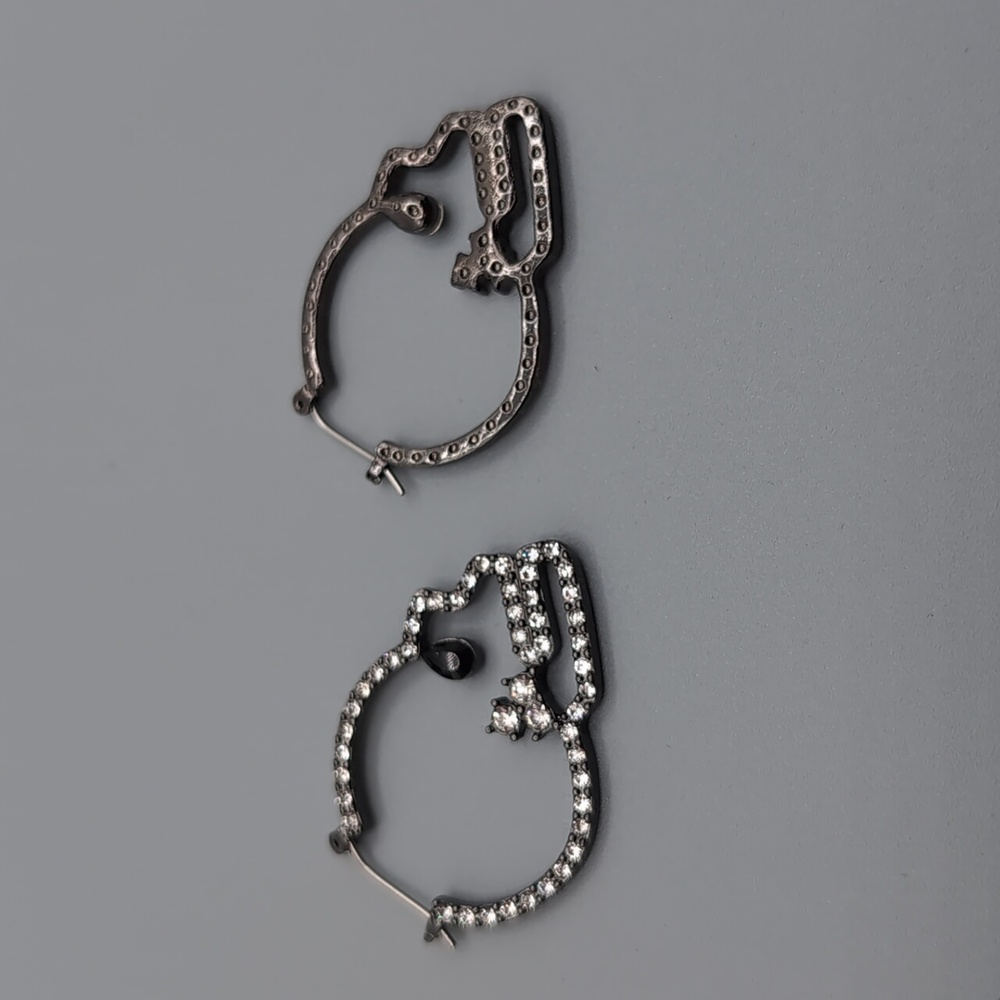 NWOT Dark Steel Toned Bejeweled Skull Earrings With Black Stone Eye - Picture 7 of 8
